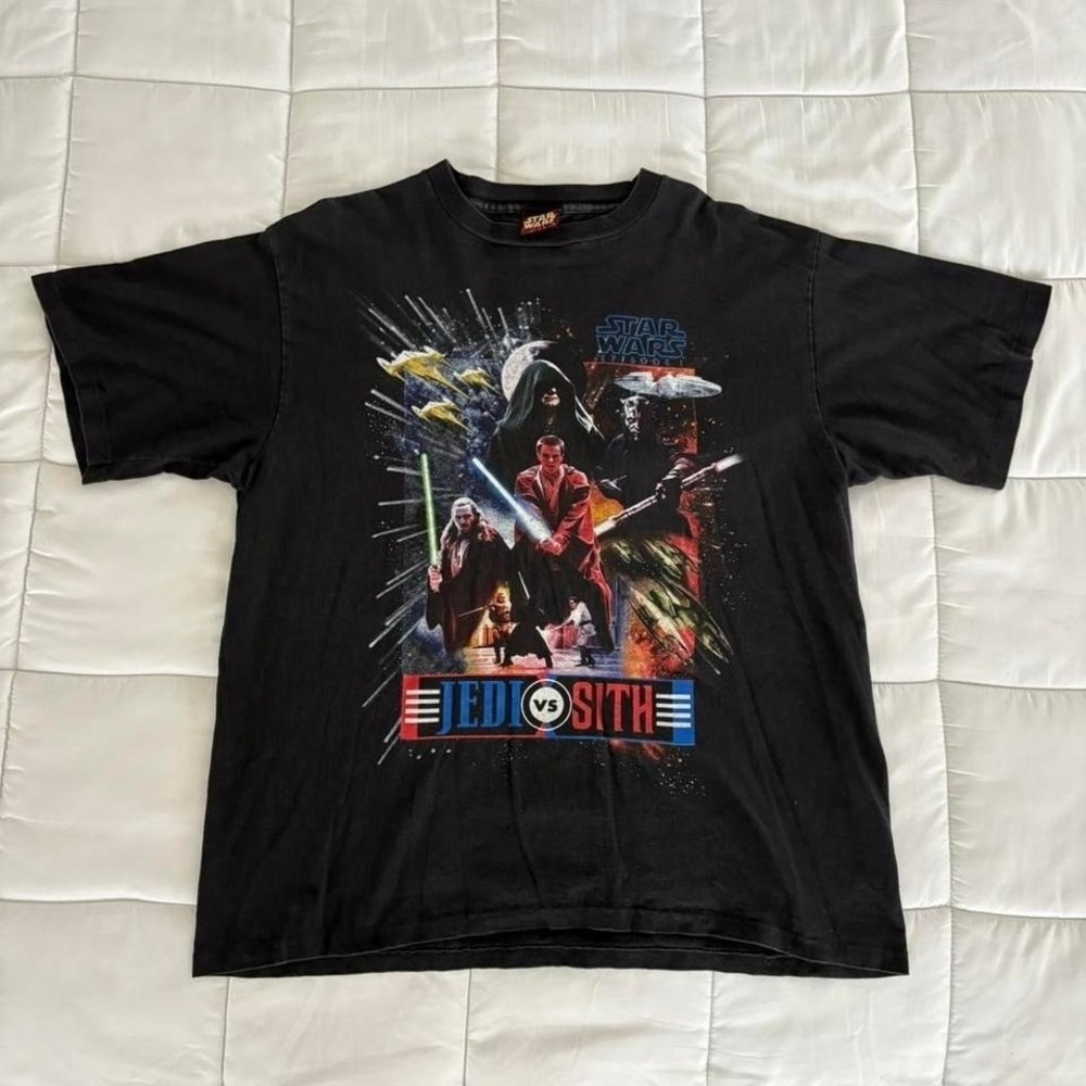 Vintage Star Wars Red Tag JEDI VS SITH Episode 1 Movie Promo Shirt from the 90s